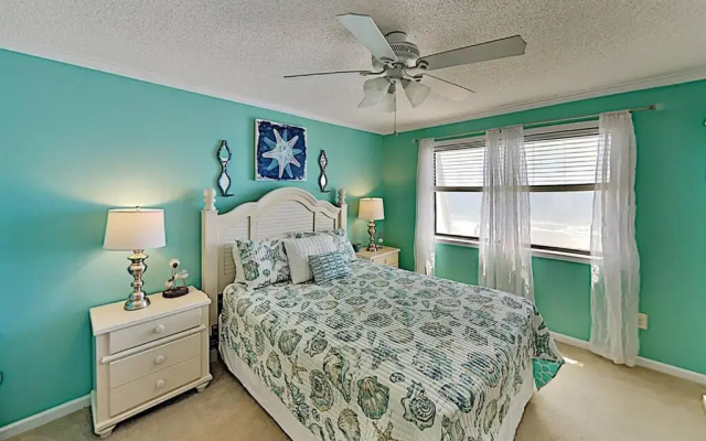 photo 2 of *2br OCEANFRONT RETREAT*KING Ensuite*Pool*NMB Cherry Grove*Pc4