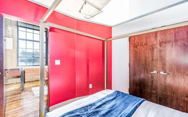 photo 3 of 2BR Park Ave Townhome with parking by Cozysuites