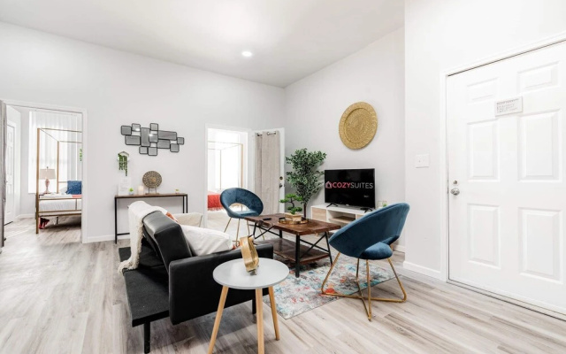 photo 4 of 2BR Park Ave Townhome with parking by Cozysuites