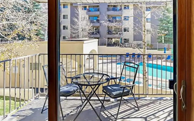 photo 5 of 2BR w/ Hot Tub, Pool & Free Shuttle