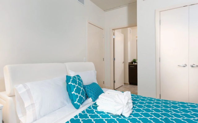 photo 4 of 2br/1ba Apartment Near Rittenhouse Square 2 Bedroom Apts by RedAwning