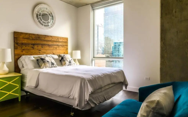 photo 4 of 2BR/2BA Brand New Executive Luxury Suite w/ Rooftop Pool, Gym and Balcony by ENVITAE
