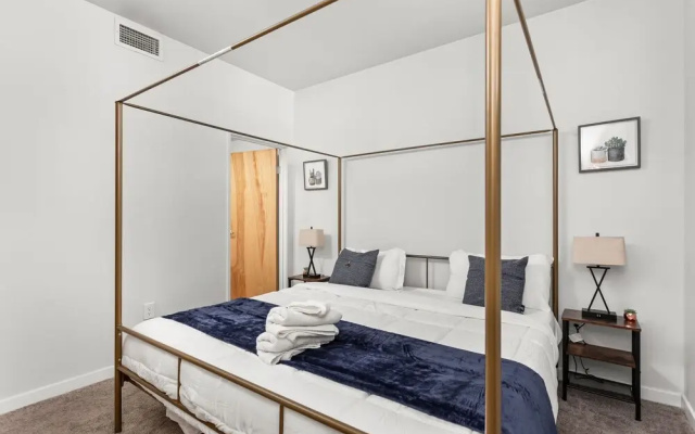 photo 2 of 2BR/2BA In The Block Apartment by CozySuites