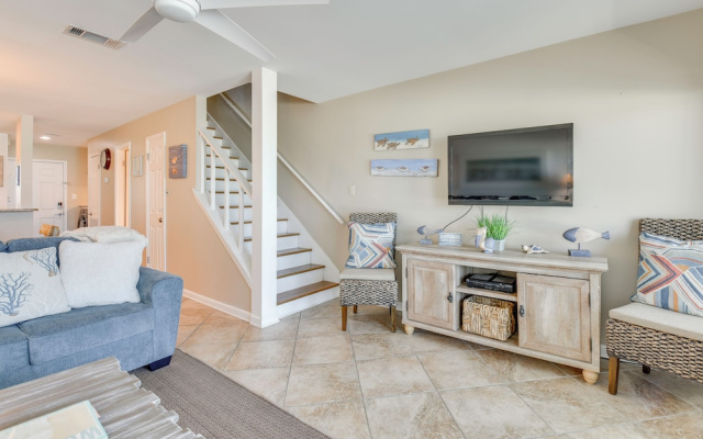 photo 4 of 2-story Beachfront Condo in PCB w/ Community Pool!
