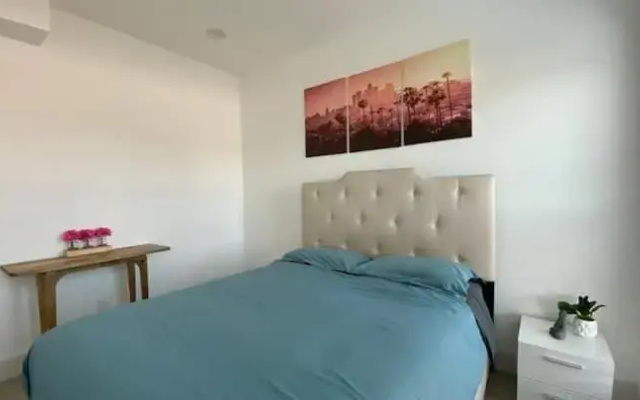 photo 4 of 3 bd Townhome with Private Rooftop