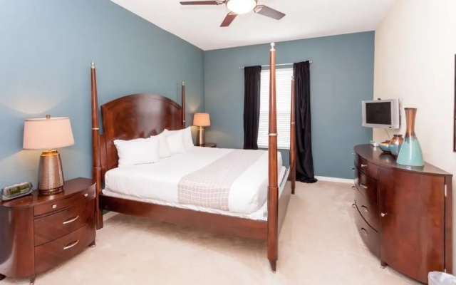photo 4 of 3 Bed 2 Bath Premium Lakeview l 1006