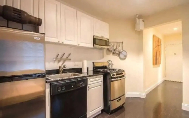 photo 2 of 3 Bedroom Central Park Apartment - RNU 65223