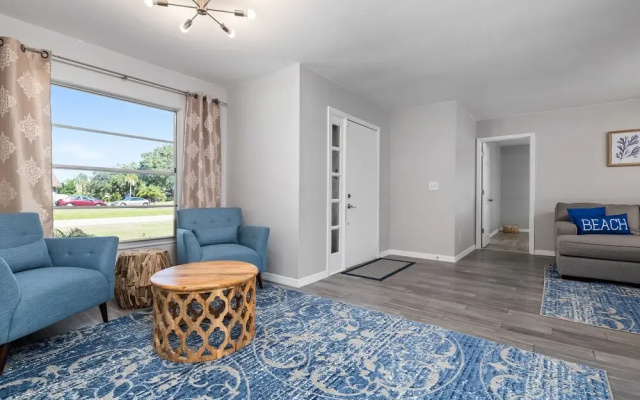 photo 4 of 3 Bedroom Pool Home Less Than 5 Miles to Beaches 3 Home by Redawning