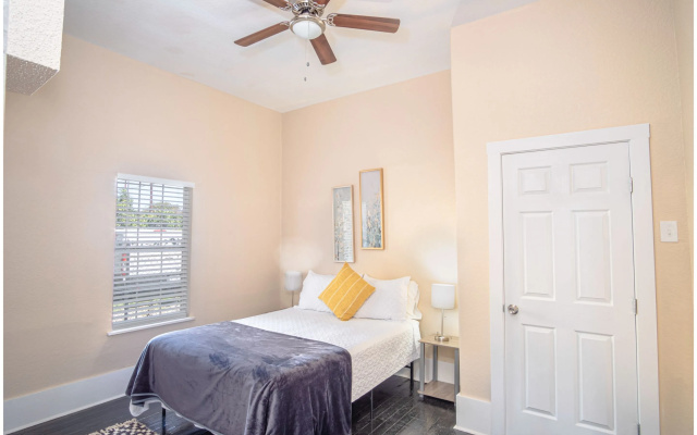 photo 4 of 3 BR 1 BA Remodeled Home Near Downtown