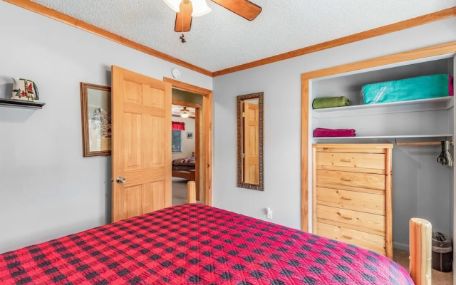 photo 5 of 3 Elk - 4 Br Home