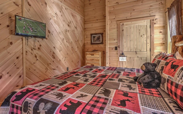 photo 2 of 3 Streams Cabin by Escape to Blue Ridge