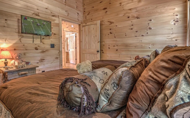photo 4 of 3 Streams Cabin by Escape to Blue Ridge