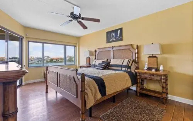 photo 2 of 301 Bayway Shores