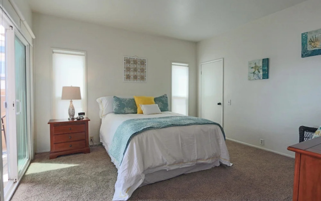 photo 5 of 3014 W. Oceanfront 1 Bedroom 1 Bathroom Townhouse