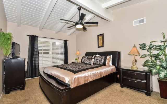 photo 5 of 303 5 35th St 68220 by RedAwning
