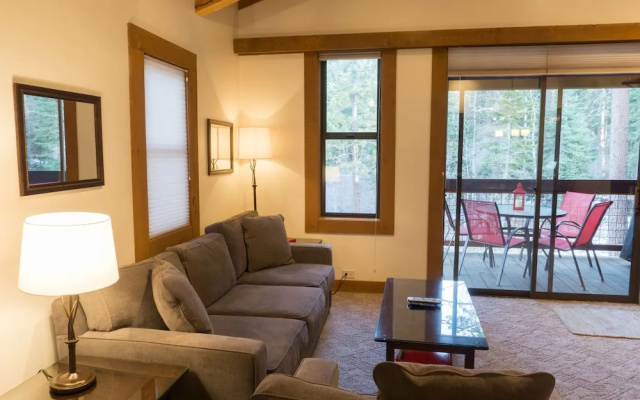photo 2 of 3048 Aspen Grove