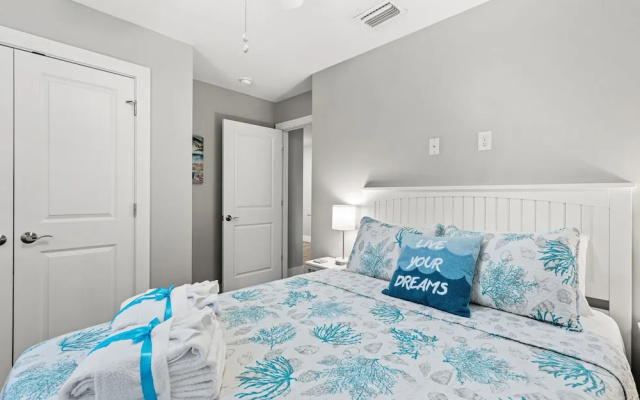 photo 2 of Family Friendly! 3bd, 2BA Home! Close to Beach! HOT Tub!