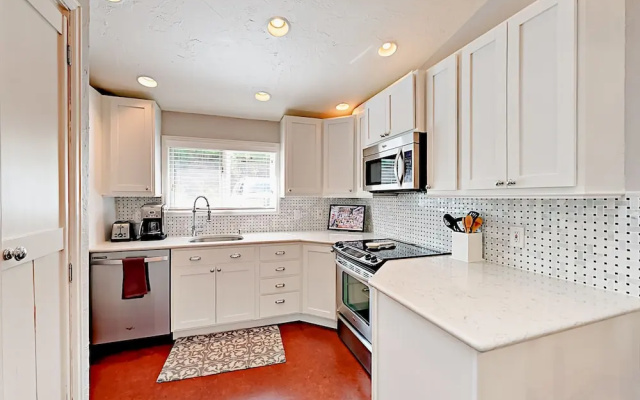 photo 5 of 3073 Bellflower Drive Condo Unit 2