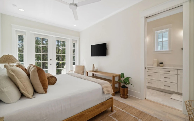 photo 5 of 30A Beach House - Harlies House by PHG