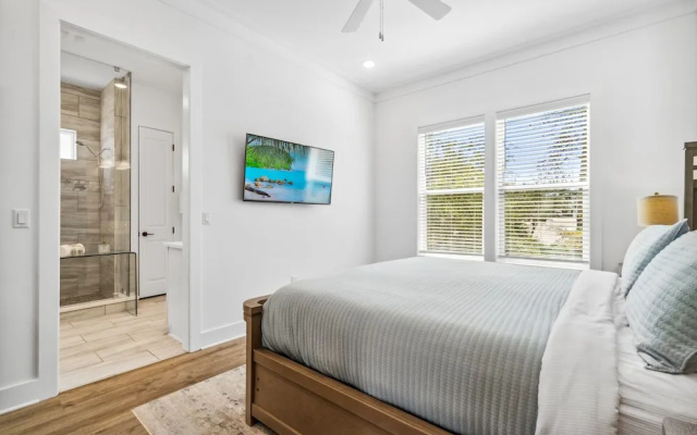 photo 2 of 30A Beach House - Mira Bella by PHG