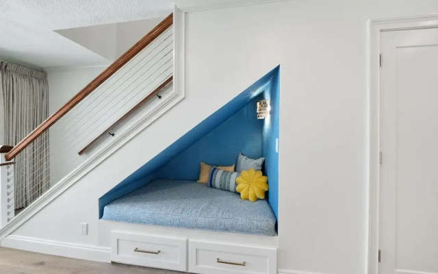 photo 3 of 30a Hideaway 2 Bedroom Townhouse by RedAwning