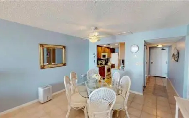 photo 5 of 311 Madeira Norte Condo by RedAwning
