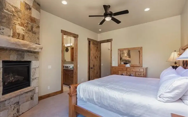 photo 4 of 312 Shores Lane by Summit County Mountain Retreats