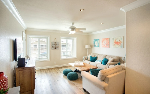photo 3 of 31st St B (68400)