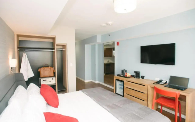 photo 5 of Hotel 32 32