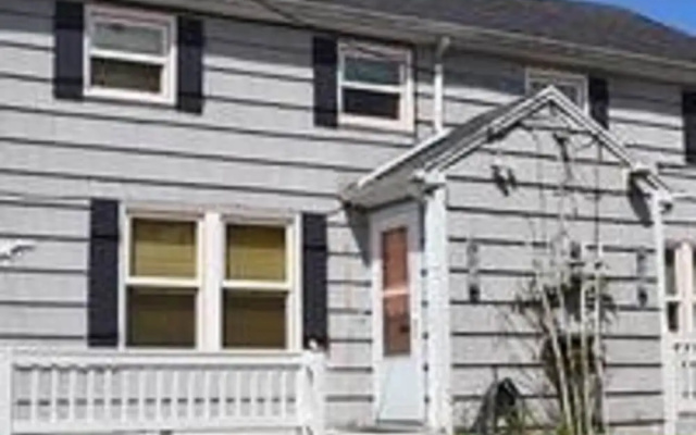 photo 5 of 330 2nd Ave