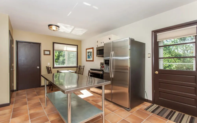 photo 5 of 332 Bull Creek Road Home 2 Bedrooms 2 Bathrooms Home