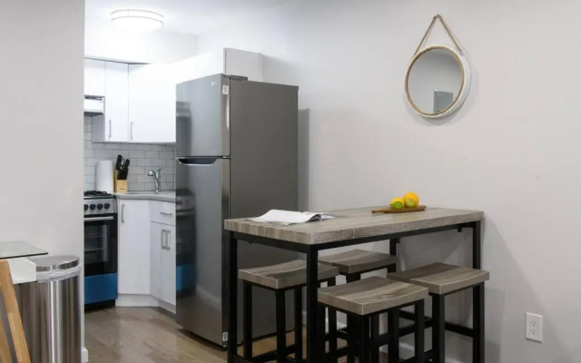 photo 5 of 350-2a Prime Gramercy Newly Renovated 1BR Sleeps 4