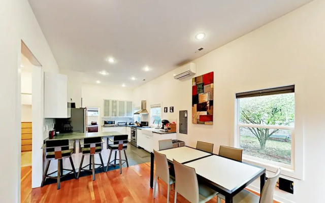 photo 4 of 3528 SW 98th Street Home by RedAwning