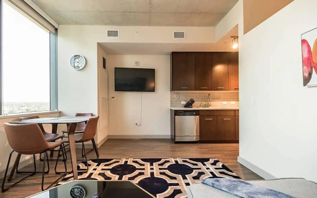 photo 3 of 3601 Market - 2114
