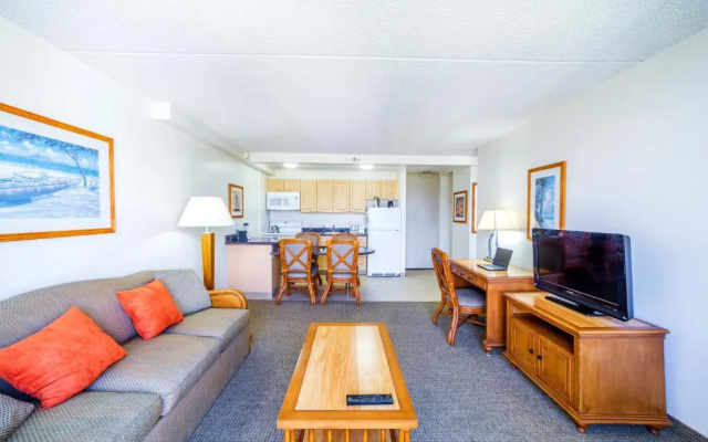 photo 4 of 36th Floor with Beautiful Mountain Views | 1 Block to Beach | Free Parking & WIFI