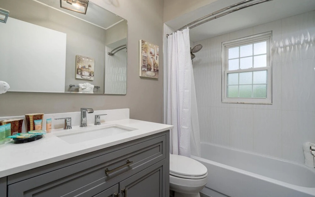 photo 4 of 3734 Tomlinson St - Barefoot Hideaway by Coastal Vacation Properties