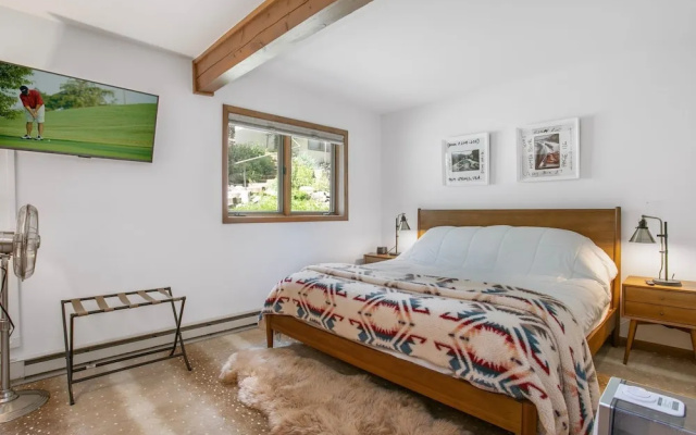photo 4 of 3a Grouse Glen 2 Bedroom Home by RedAwning