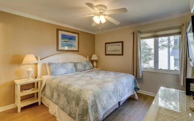 photo 3 of 3B Beachwood Forest Beach 2 BR Oceanview