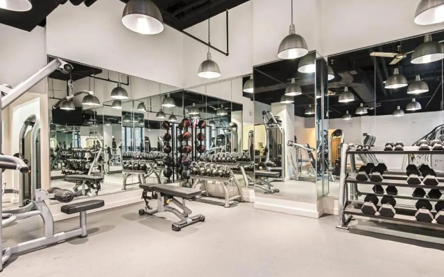 photo 5 of 3b/3b SkyLoft with Navy Pier View Gym & Pool by ENVITAE