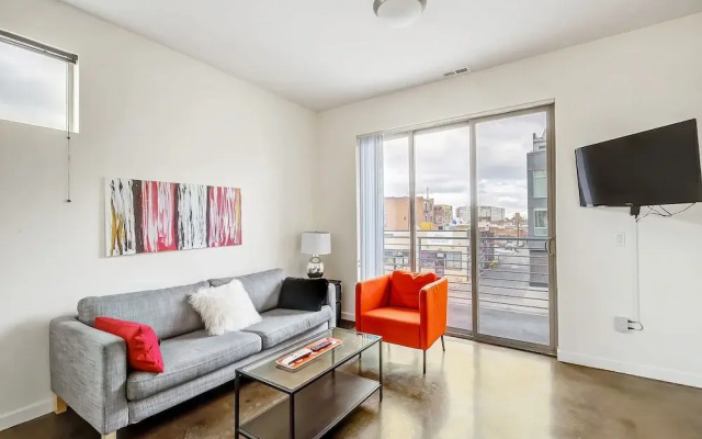 photo 2 of 3BD Loft Downtown Business District