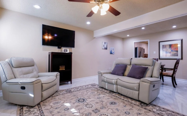 photo 5 of 3Bdrm 2.5Bath 4Beds - Katy - Memorial