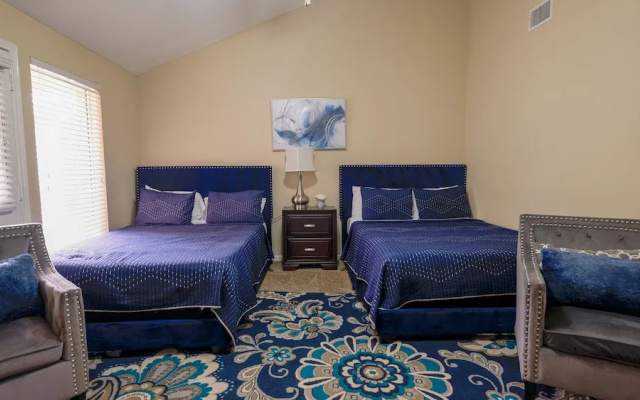photo 2 of 3Bdrm 2.5Bath 6Beds - Pool House