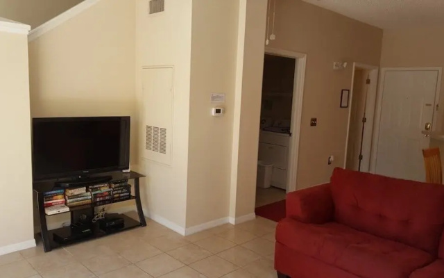 photo 3 of 3br, 2.5ba T/ W/ Al Fresco Patio Dining 3 Bedroom Townhouse