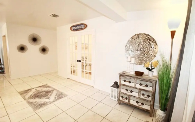 photo 2 of 3BR 2BA Coral Terrace House by ASVR-2530