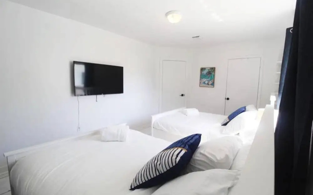 photo 4 of 3BR 2BA Coral Terrace House by ASVR-2530