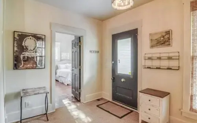 photo 2 of 3Br 2BA Enchanting Nashville Cottage by RedAwning