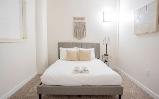 photo 3 of 3BR CozySuites at The Block