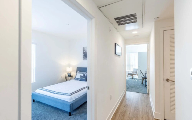 photo 3 of 3br Fully Furnished Apartment On Sunset Blvd 3 Bedroom Apts by RedAwning