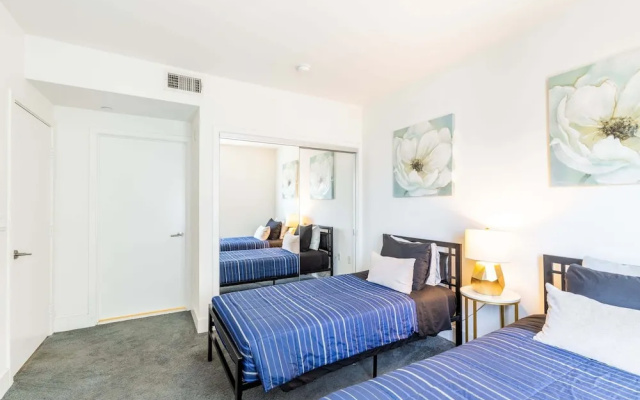photo 5 of 3br Fully Furnished Apartment On Sunset Blvd 3 Bedroom Apts by RedAwning