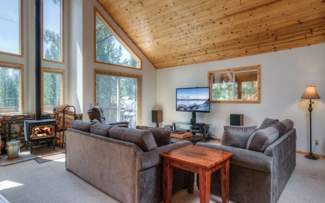 photo 2 of 3BR Pine Forest House in Truckee Tahoe Donner by RedAwning